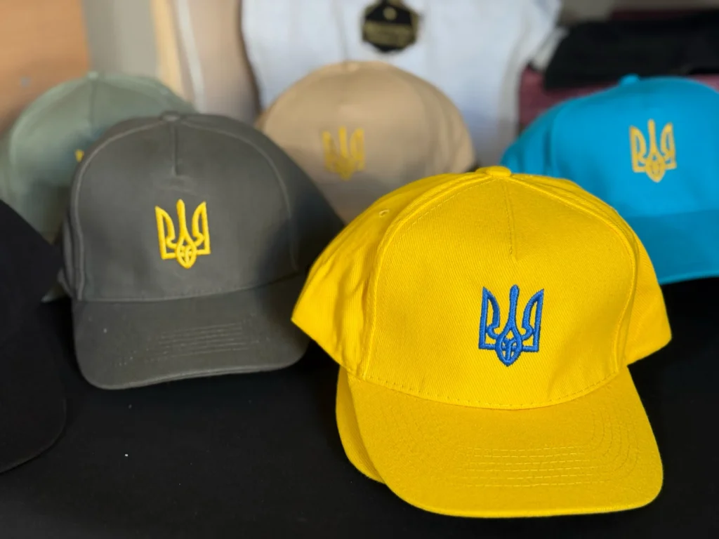 Корпоративний Мерч